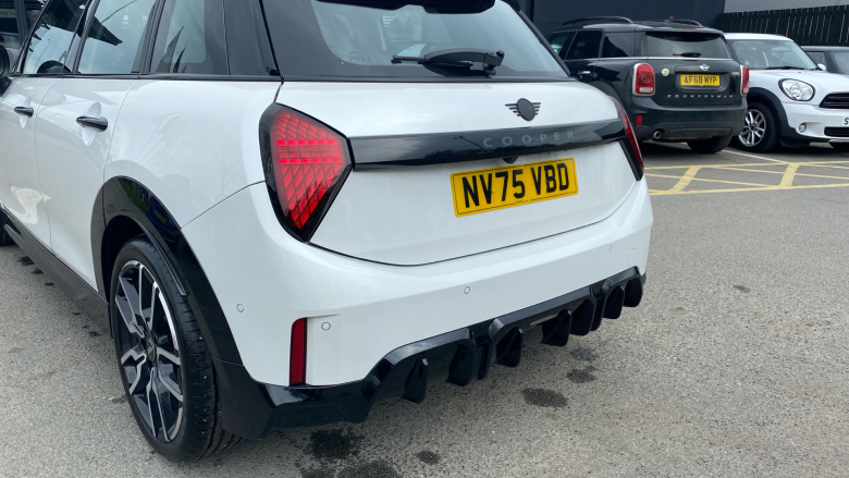 MINI Cooper 1.5 C Sport 5dr Auto Petrol Hatchback